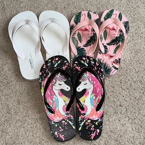 Old Navy Flip Flops - Sz 12-13